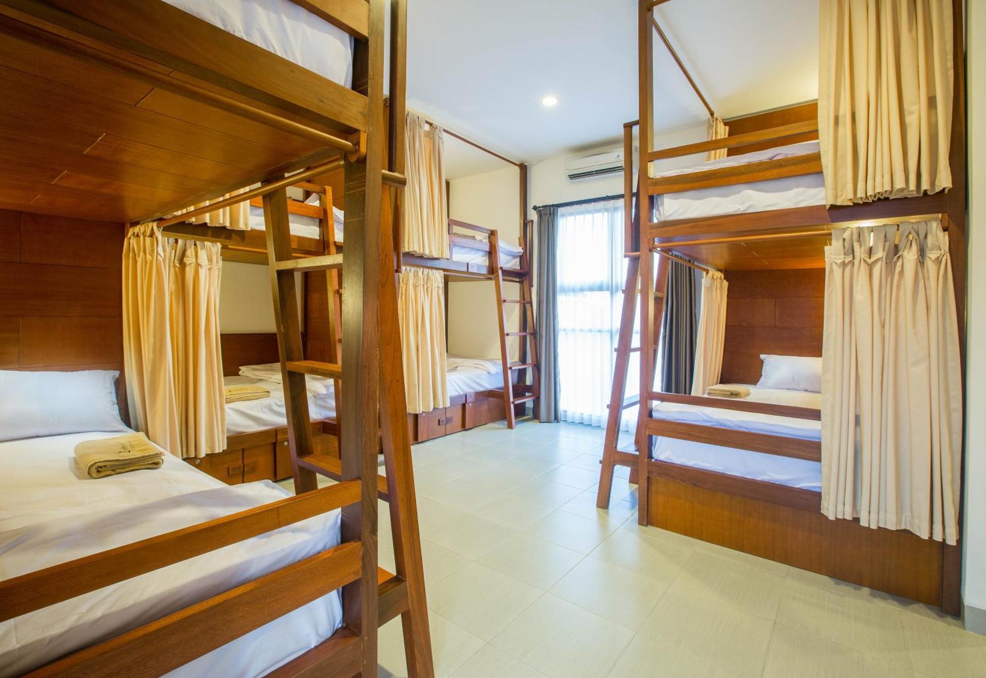 Pudak Sari Unizou Hostel *